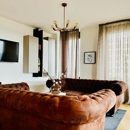 Elegant Escape Pool & Sauna