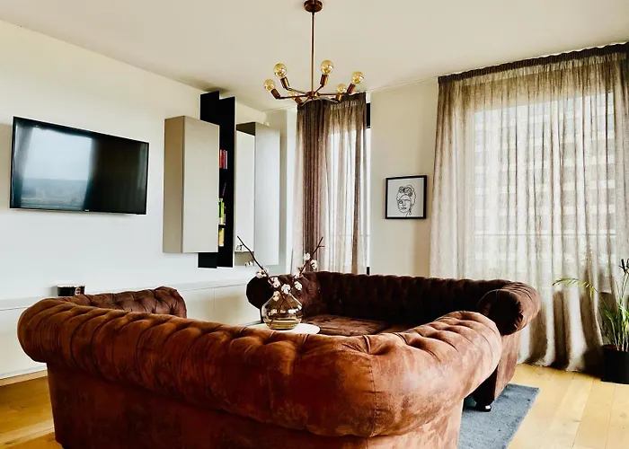 Elegant Escape Pool & Sauna